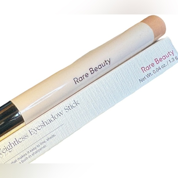 RARE Beauty Weightless Eyeshadow Stick in Integrity - Picture 12 of 16